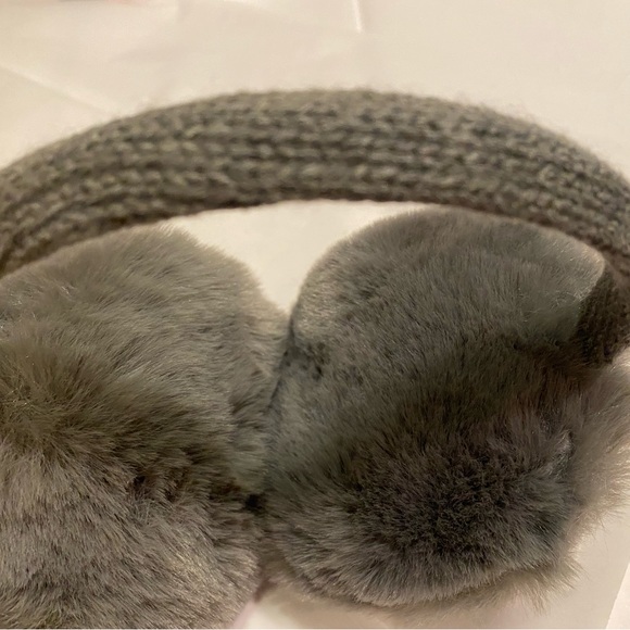 NWT gorgeous JCPENNEY Mixit Ear Muffs gothic grey OS Acrylic SUPER SOFT! - Picture 6 of 7